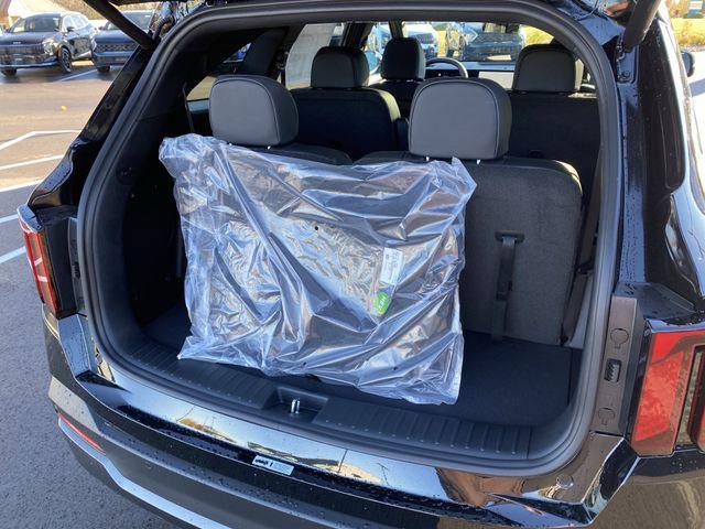 new 2026 Kia Sorento Hybrid car, priced at $46,915