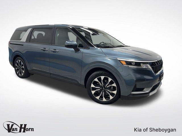 used 2024 Kia Carnival car, priced at $35,701