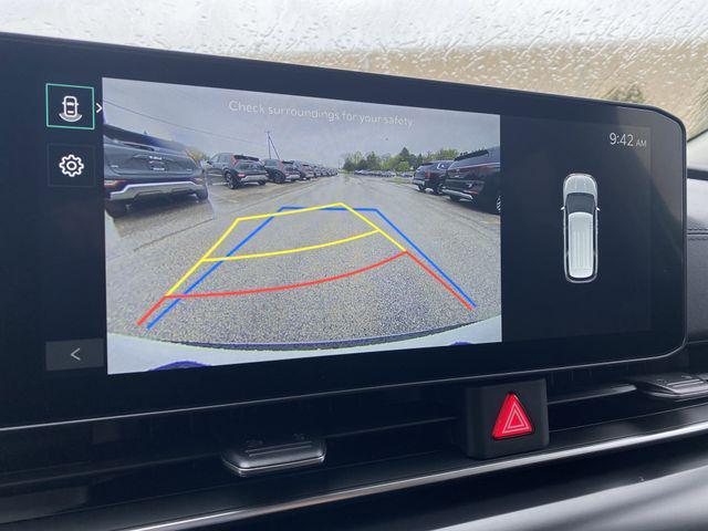 new 2025 Kia Carnival car, priced at $39,648