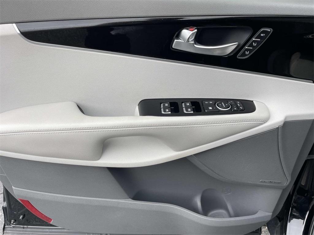 used 2020 Kia Sorento car, priced at $18,988