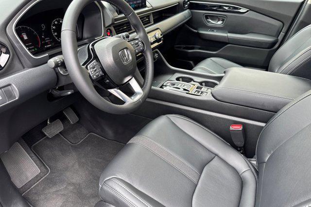 new 2025 Honda Pilot car, priced at $52,995