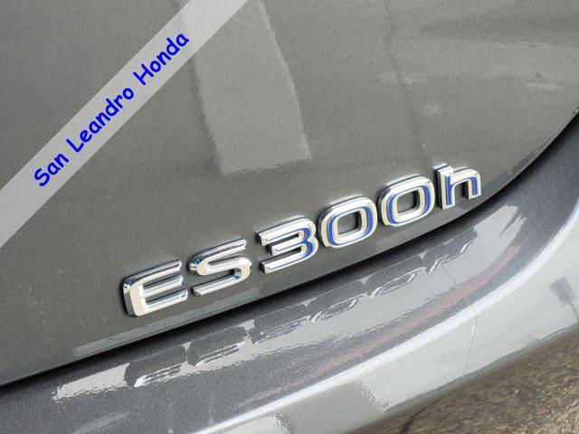 used 2022 Lexus ES 300h car, priced at $35,973