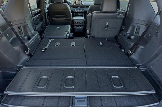 new 2025 Honda Pilot car, priced at $50,895