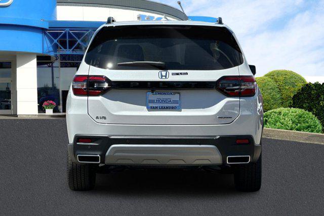 new 2025 Honda Pilot car, priced at $53,750