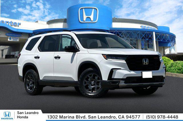 new 2025 Honda Pilot car, priced at $51,350