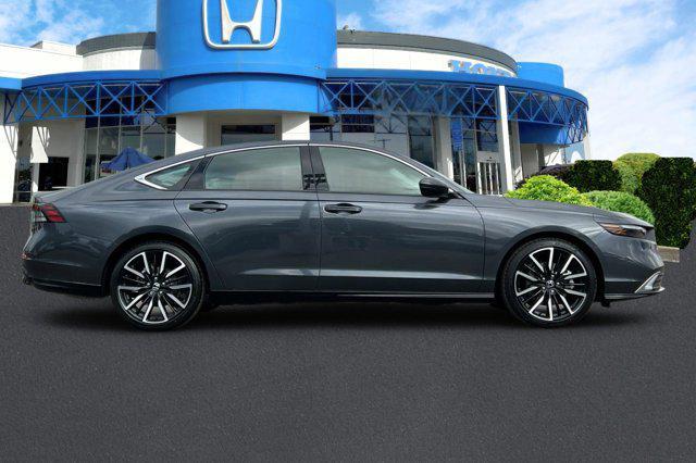 new 2025 Honda Accord Hybrid car