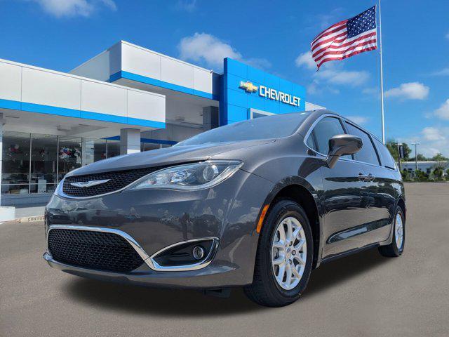 used 2020 Chrysler Pacifica car, priced at $18,991