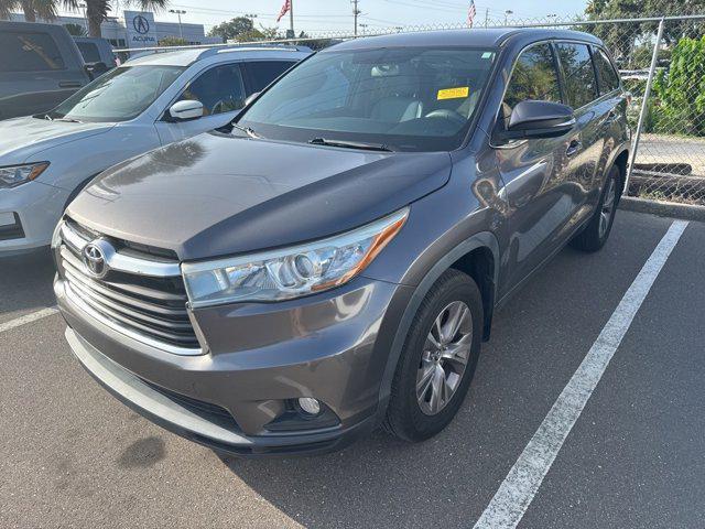 used 2016 Toyota Highlander car, priced at $21,031
