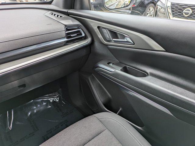 used 2024 Chevrolet Traverse car, priced at $36,593