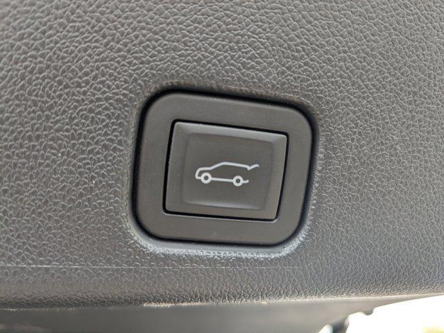 used 2024 Chevrolet Traverse car, priced at $35,975