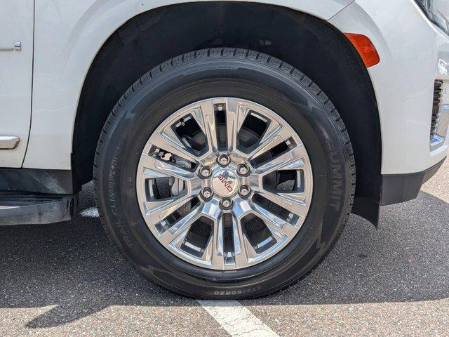 used 2023 GMC Yukon car, priced at $49,386