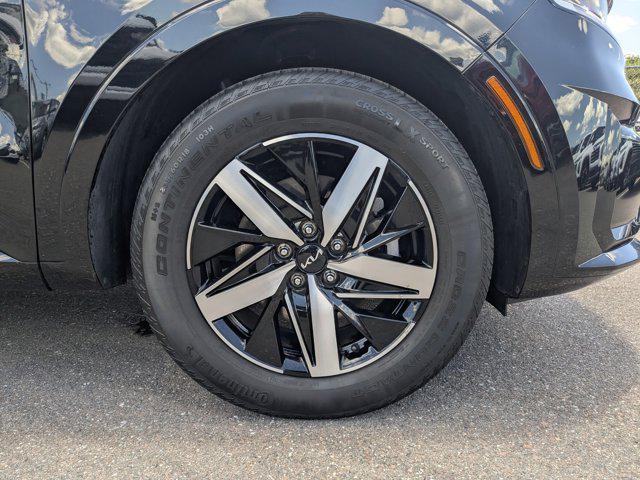 used 2022 Kia Sorento car, priced at $26,351