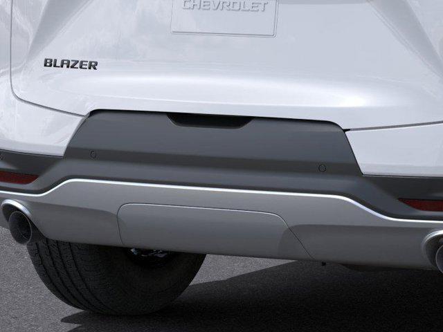 new 2025 Chevrolet Blazer car, priced at $35,905