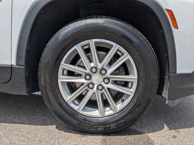 used 2023 Chevrolet Traverse car, priced at $25,893
