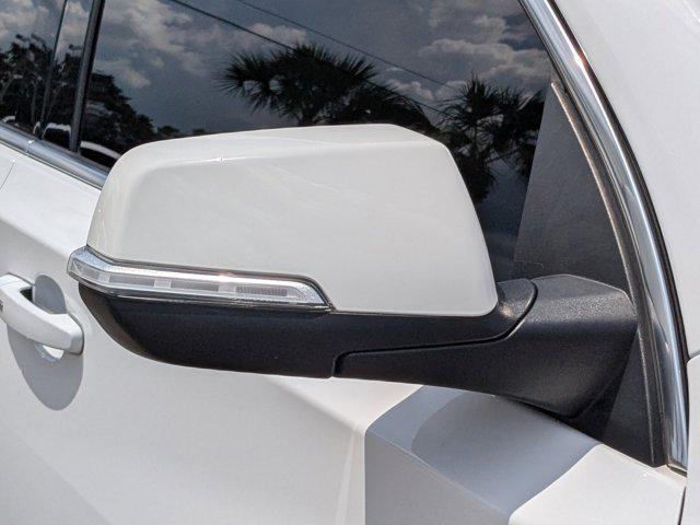 used 2023 Chevrolet Traverse car, priced at $25,893
