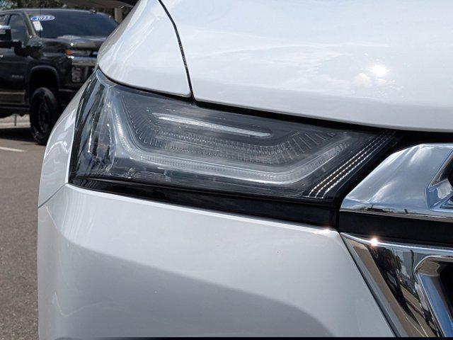 used 2023 Chevrolet Traverse car, priced at $25,893