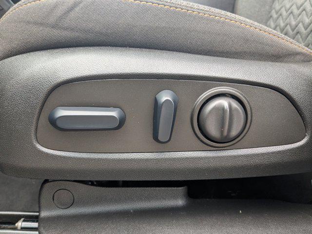 used 2023 Chevrolet Equinox car, priced at $19,984