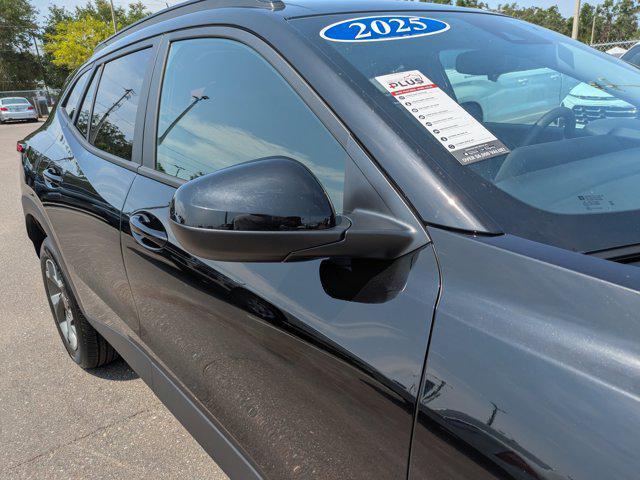 used 2025 Chevrolet Trax car, priced at $23,263