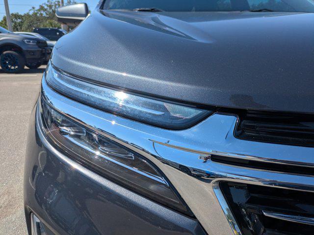 used 2022 Chevrolet Equinox car, priced at $25,742