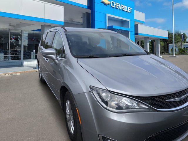 used 2017 Chrysler Pacifica car, priced at $11,591