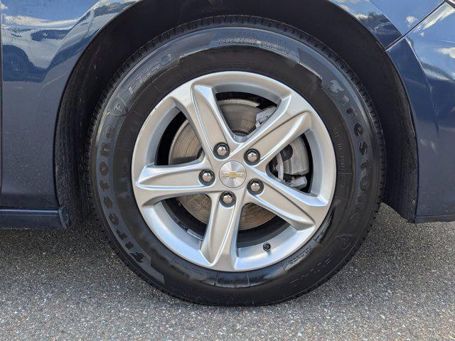 used 2022 Chevrolet Malibu car, priced at $17,983