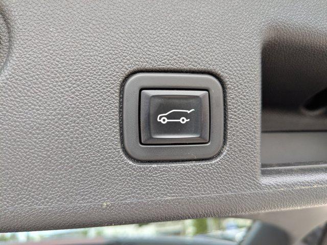 used 2023 Chevrolet Equinox car, priced at $18,684
