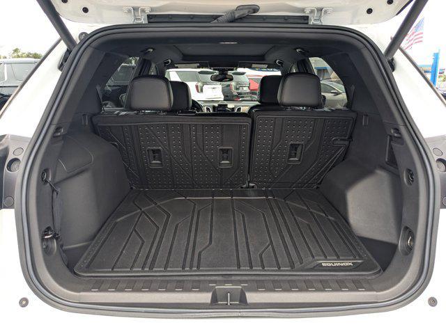 used 2024 Chevrolet Equinox car, priced at $25,253