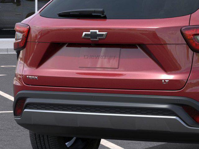 new 2025 Chevrolet Trax car, priced at $25,735