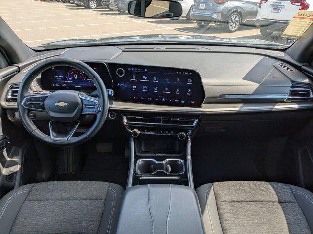 used 2024 Chevrolet Traverse car, priced at $38,592