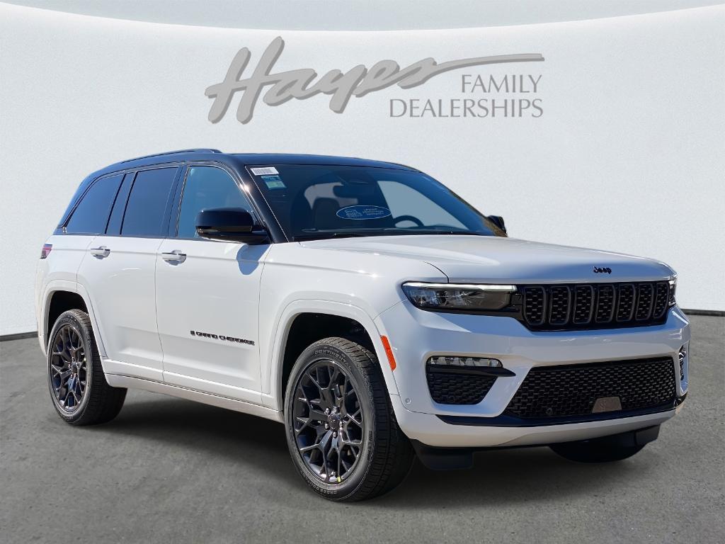 new 2025 Jeep Grand Cherokee car, priced at $61,858