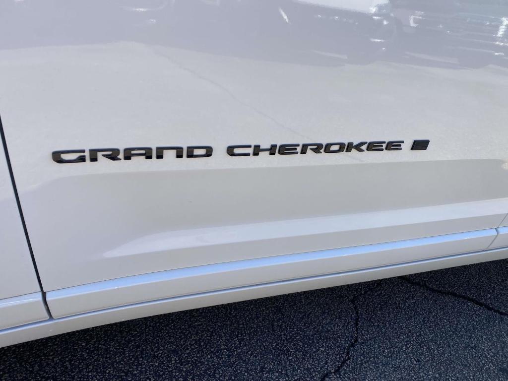 new 2025 Jeep Grand Cherokee car, priced at $62,767