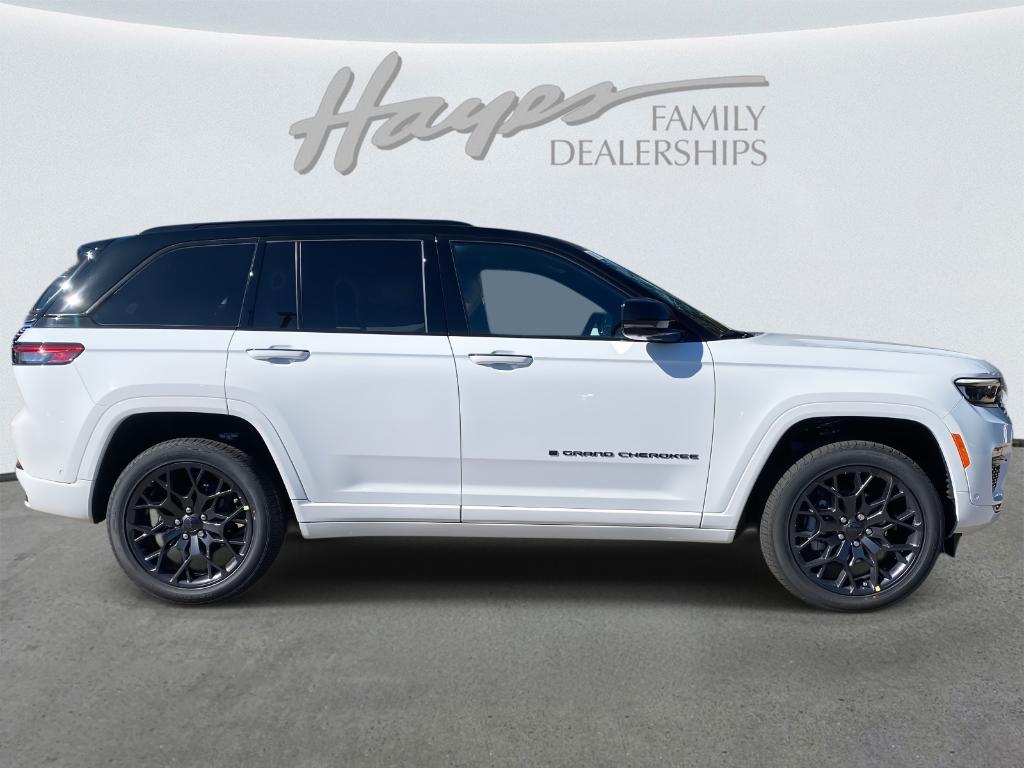 new 2025 Jeep Grand Cherokee car, priced at $61,858