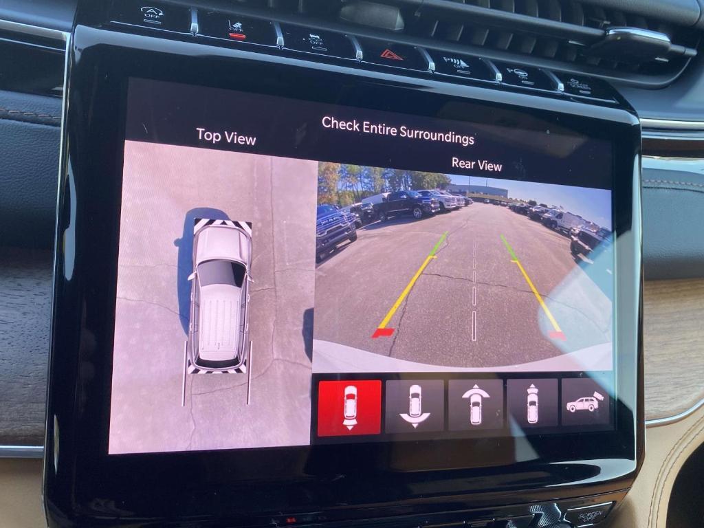 new 2025 Jeep Grand Cherokee car, priced at $62,767