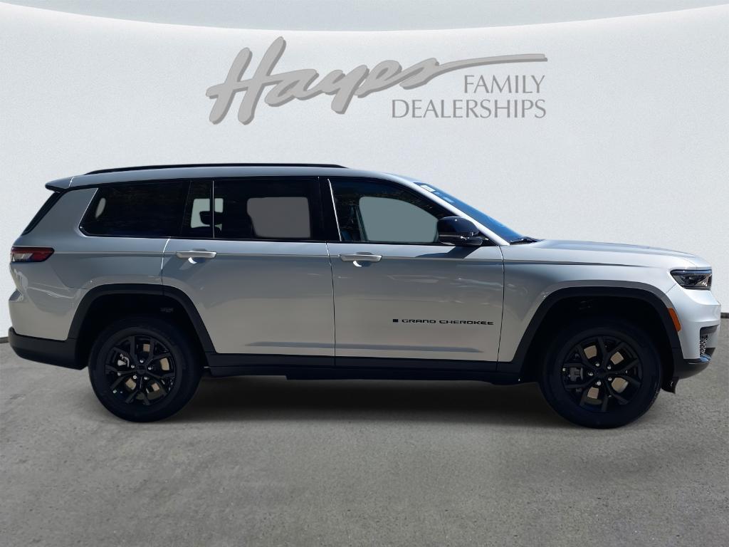 new 2025 Jeep Grand Cherokee L car, priced at $44,092