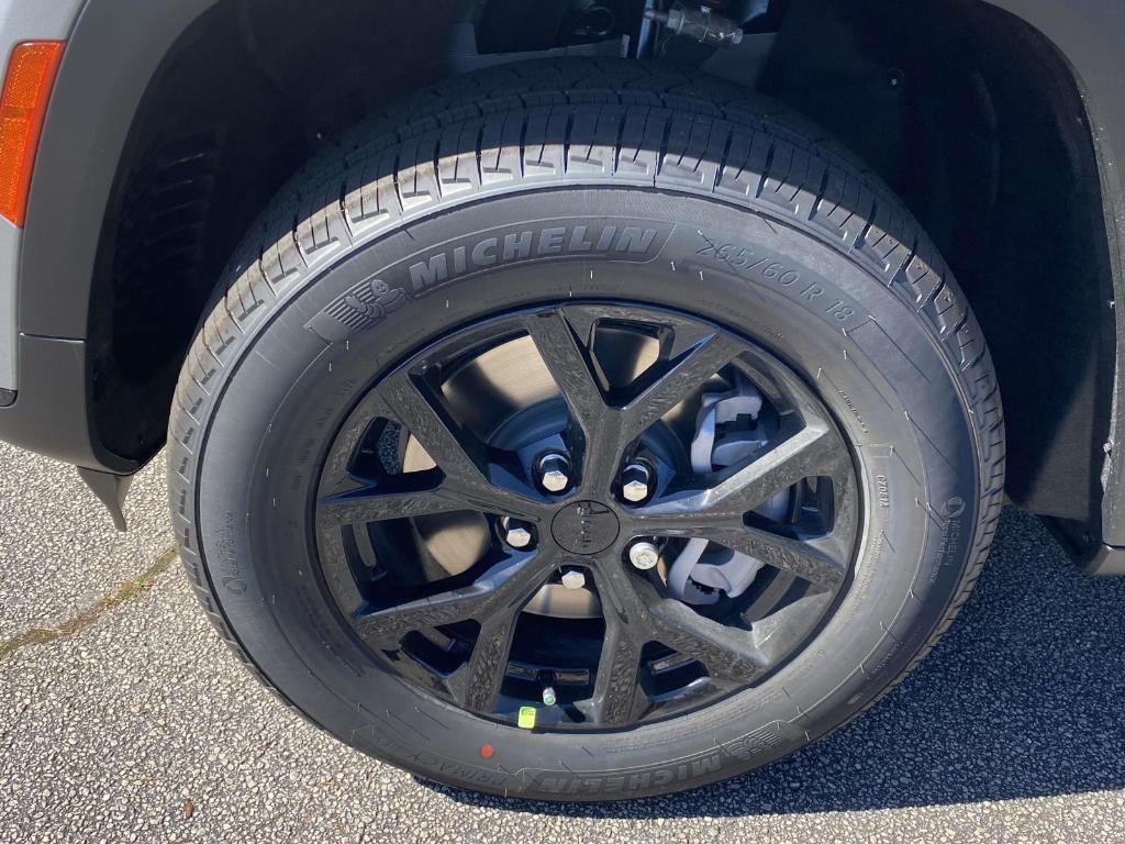 new 2025 Jeep Grand Cherokee L car, priced at $44,092