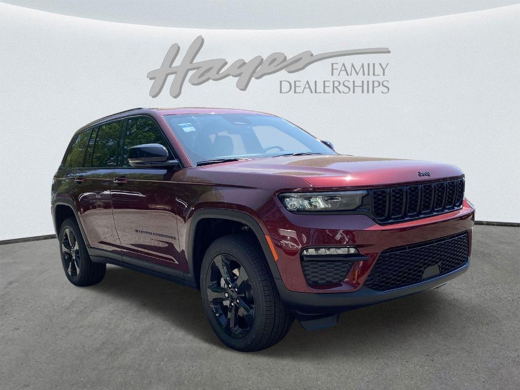 new 2025 Jeep Grand Cherokee car, priced at $48,628