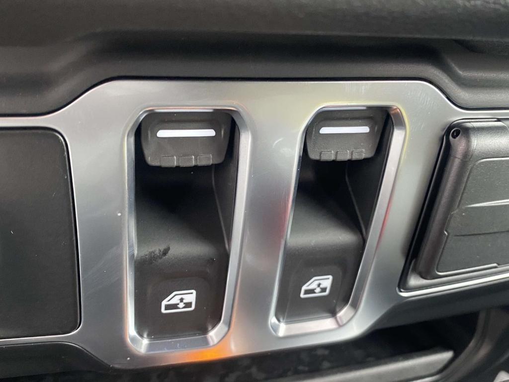 new 2026 Jeep Wrangler car, priced at $36,026