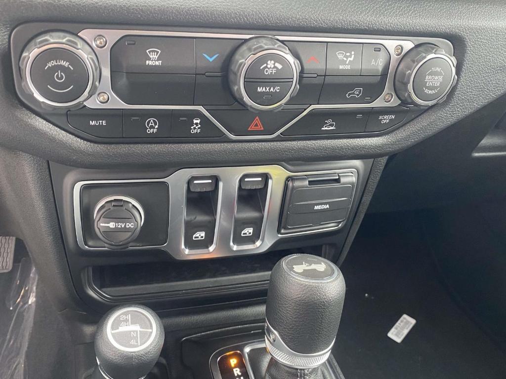 new 2026 Jeep Wrangler car, priced at $36,026