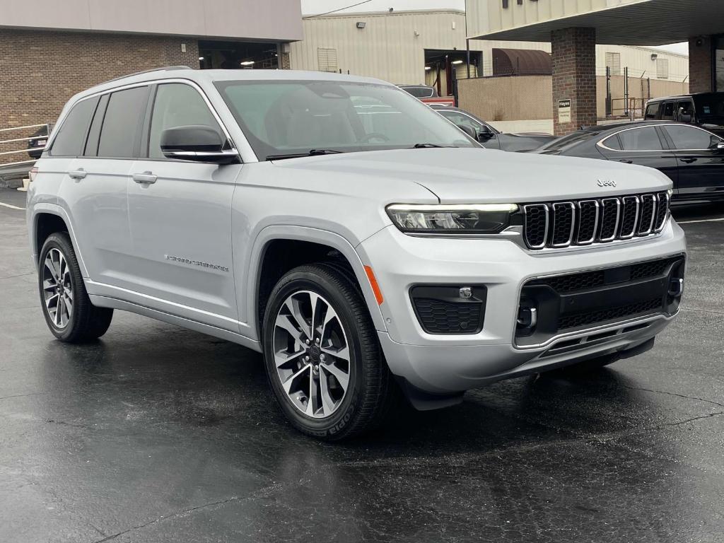 used 2022 Jeep Grand Cherokee car, priced at $36,999