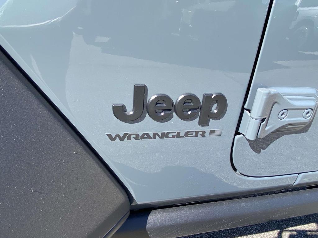 new 2026 Jeep Wrangler car, priced at $50,976
