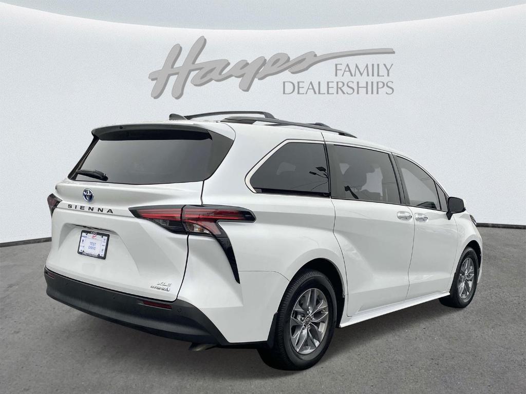 used 2022 Toyota Sienna car, priced at $34,350