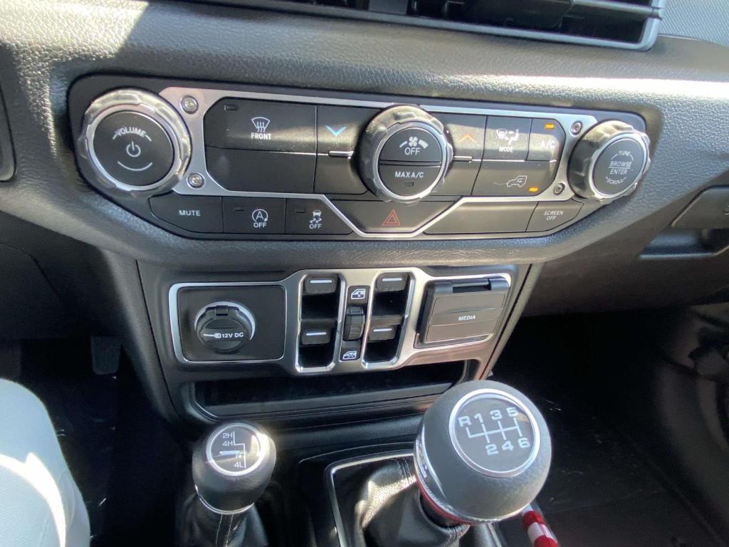 new 2025 Jeep Wrangler car, priced at $32,897
