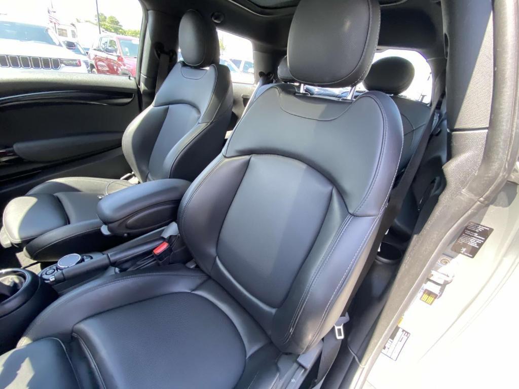 used 2019 MINI Hardtop car, priced at $16,500