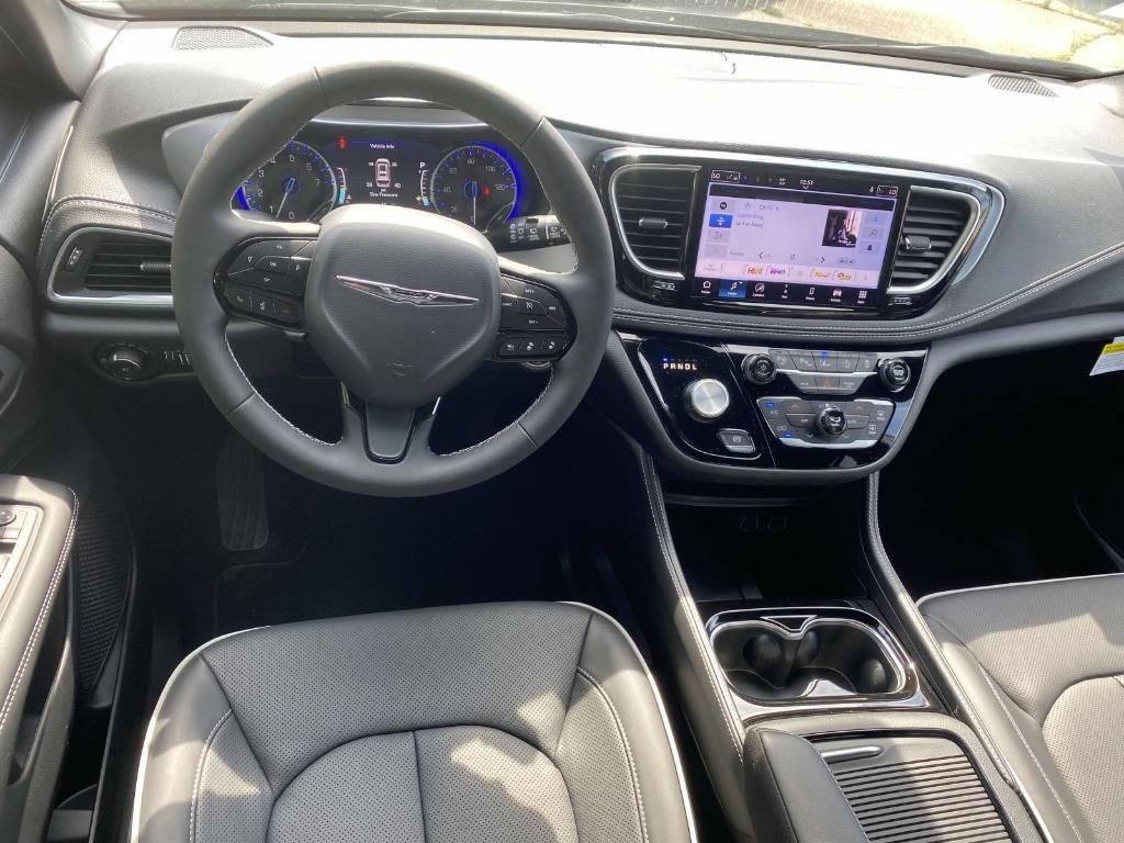 new 2025 Chrysler Pacifica car, priced at $49,233