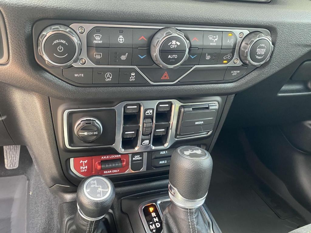 new 2025 Jeep Wrangler car, priced at $55,443