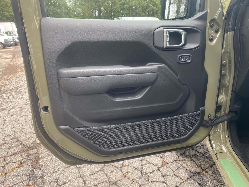 new 2026 Jeep Wrangler car, priced at $44,358