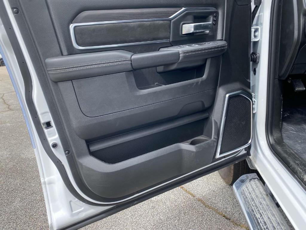 new 2025 Ram 3500 car, priced at $78,564