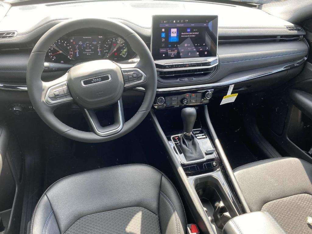 new 2025 Jeep Compass car, priced at $28,950