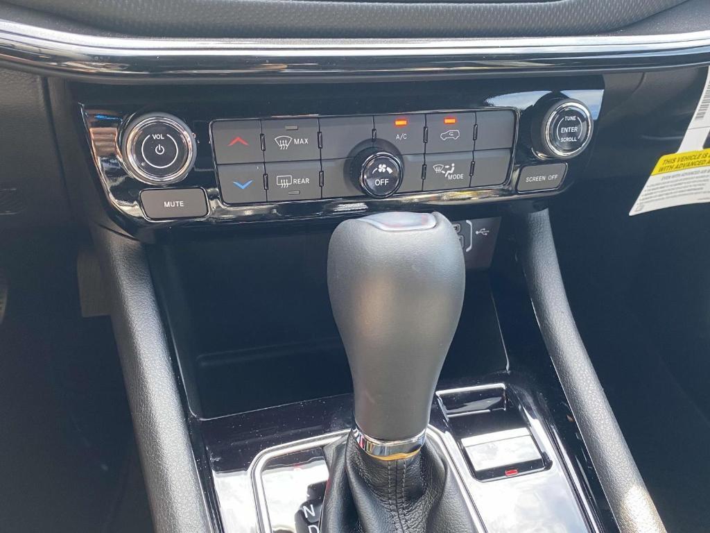 new 2025 Jeep Compass car, priced at $28,950