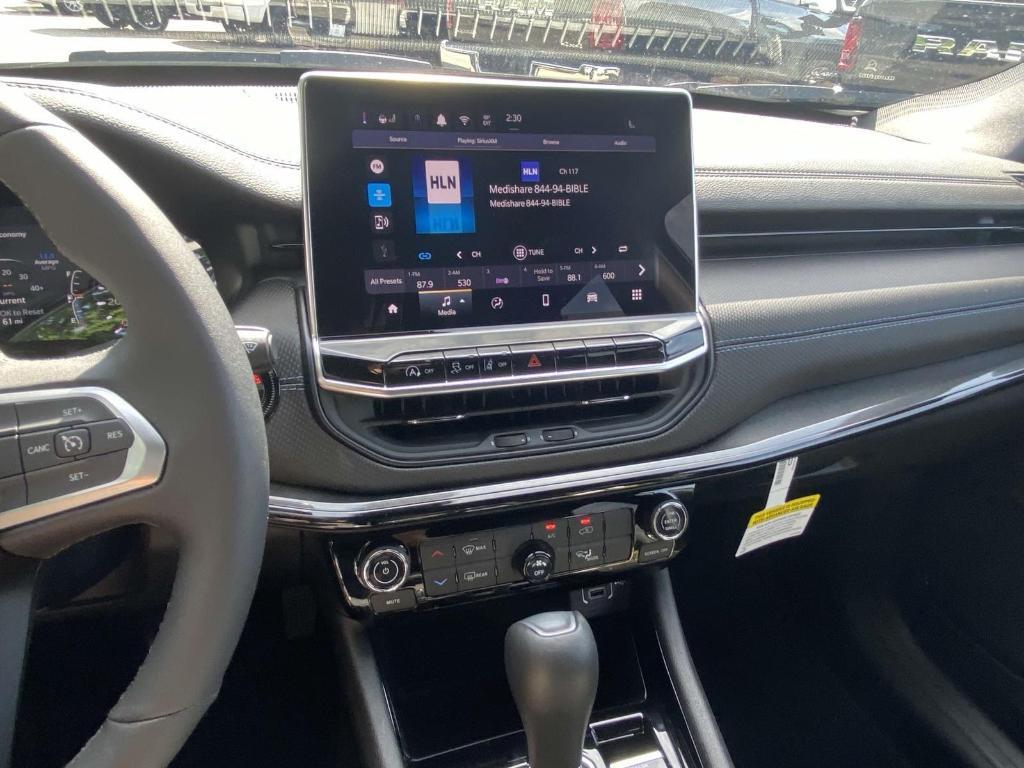 new 2025 Jeep Compass car, priced at $28,950